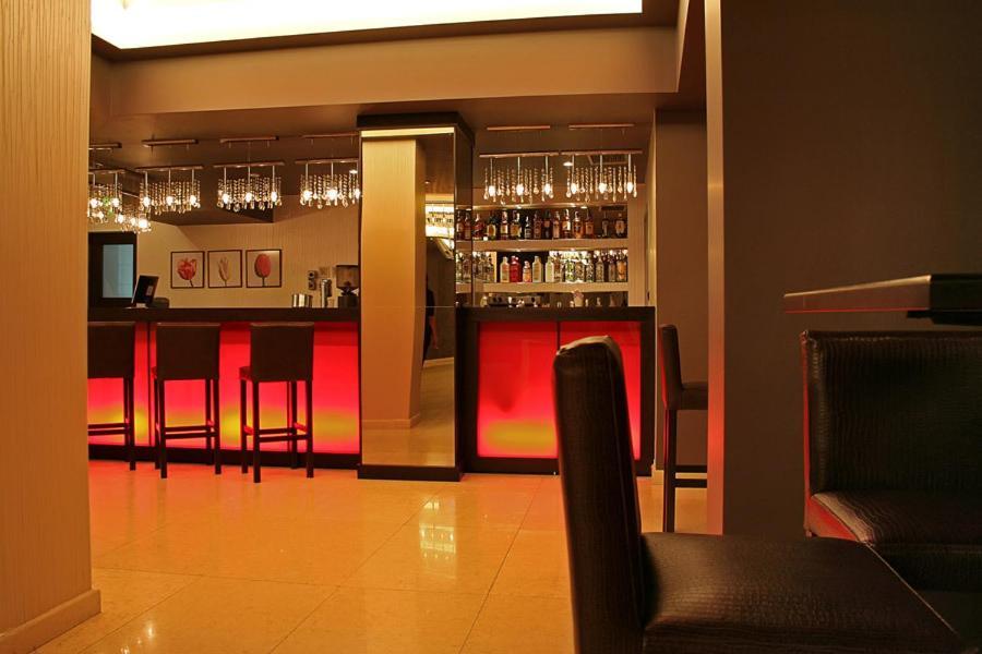 Hotel Finix Szandanszki Kültér fotó