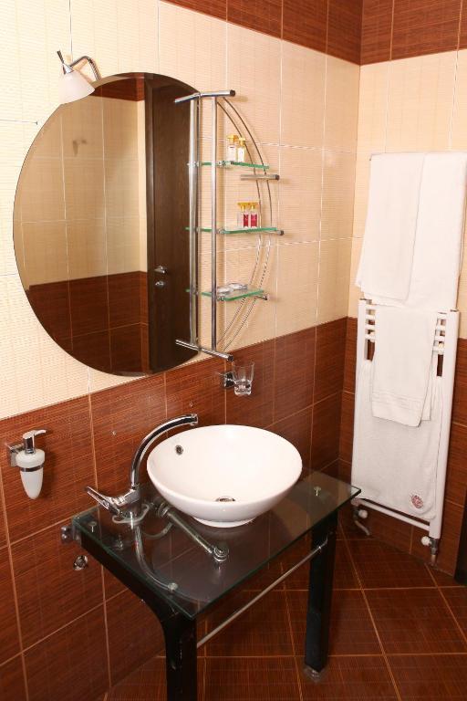 Hotel Finix Szandanszki Szoba fotó