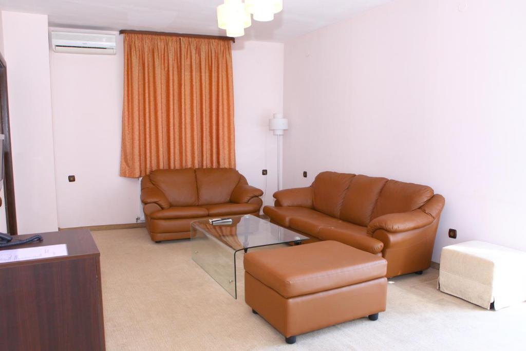 Hotel Finix Szandanszki Szoba fotó