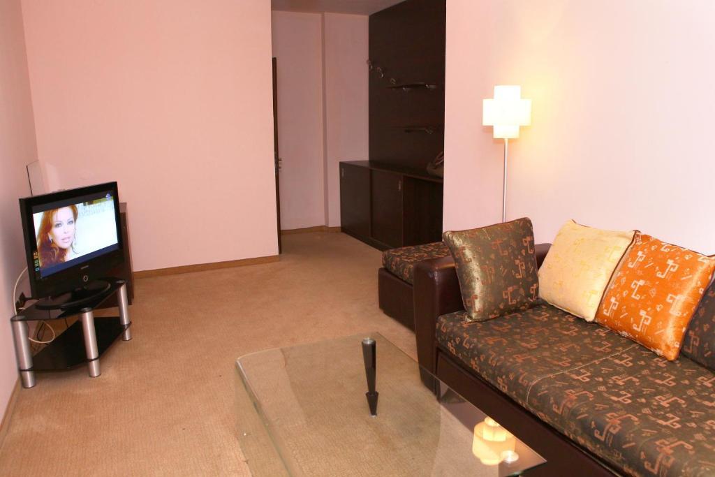 Hotel Finix Szandanszki Szoba fotó