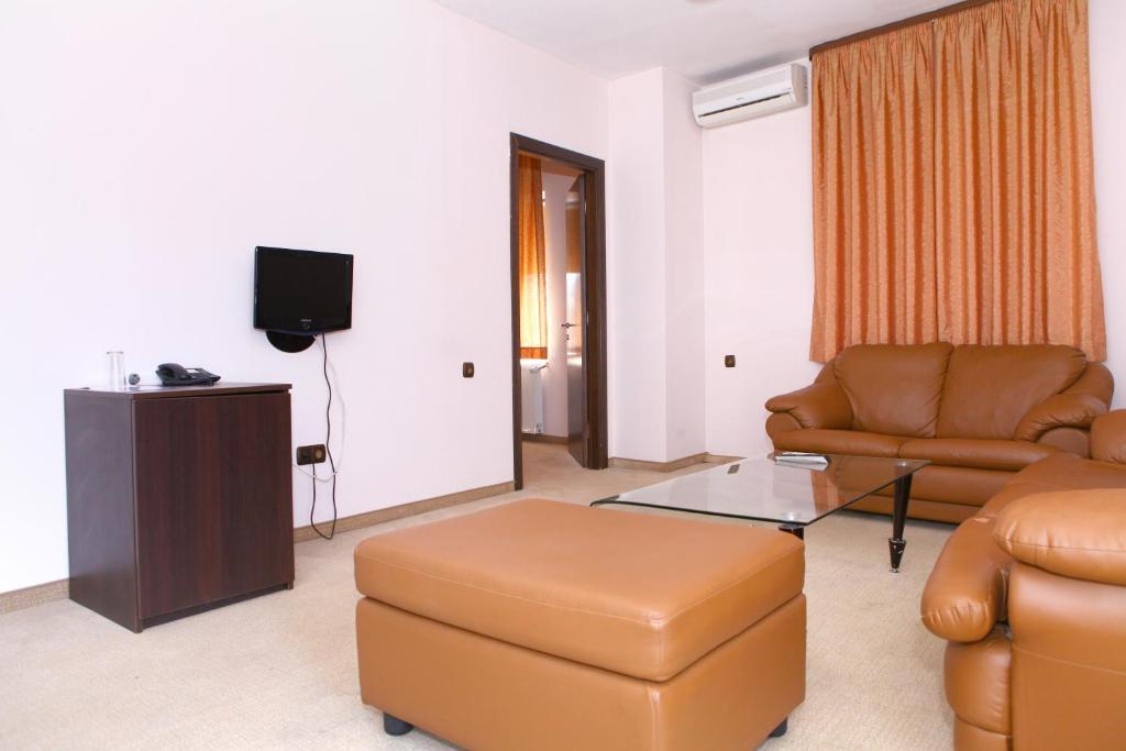 Hotel Finix Szandanszki Szoba fotó